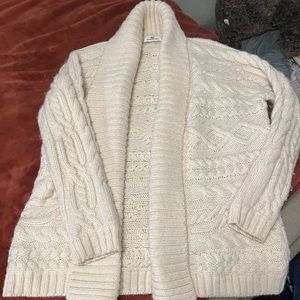 XL vineyard Vines wool cardigan sweater. Only worn once